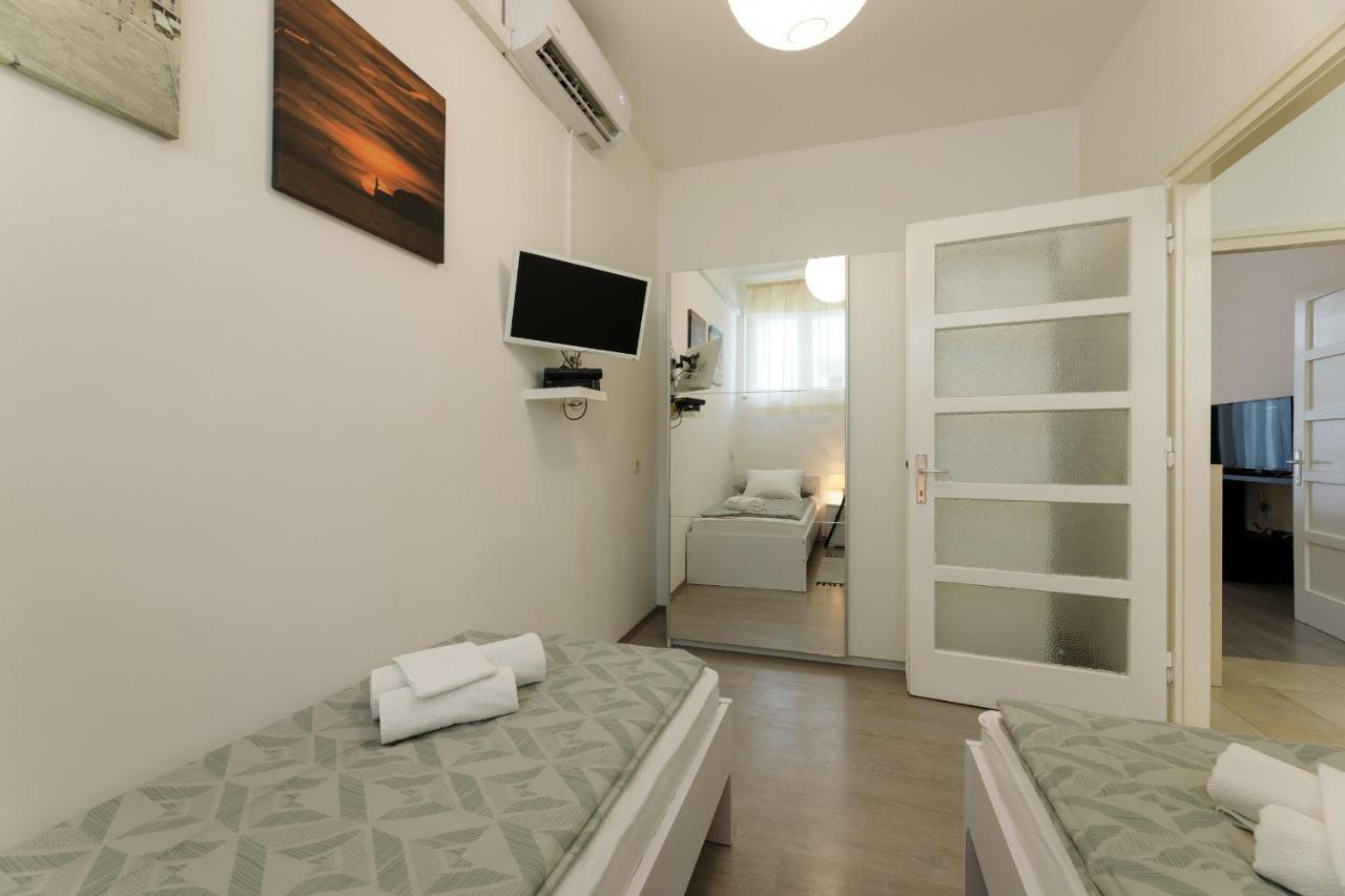 Studio Apartment Vito ซาดาร์ ภายนอก รูปภาพ